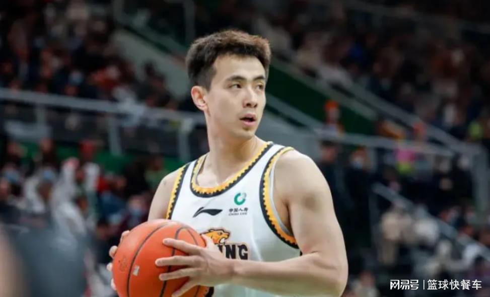 开云在线-三分球40投34中!赵继伟火线复出拯救辽篮:他能率队重返四强吗?